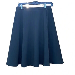 Love Encounter size large women's minimalist black skirt